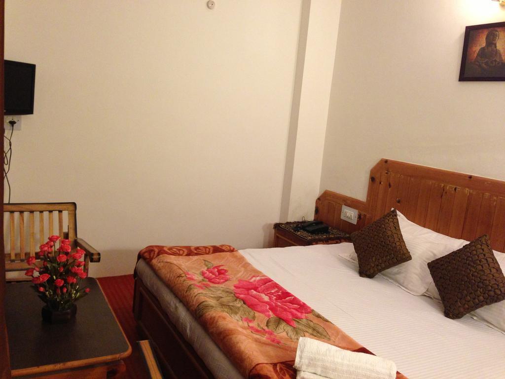 Akash Hills Hotel 马拉里 外观 照片