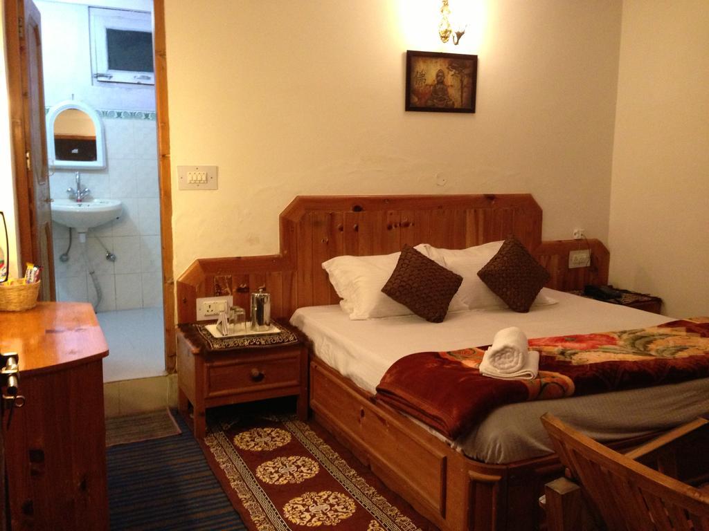 Akash Hills Hotel 马拉里 外观 照片