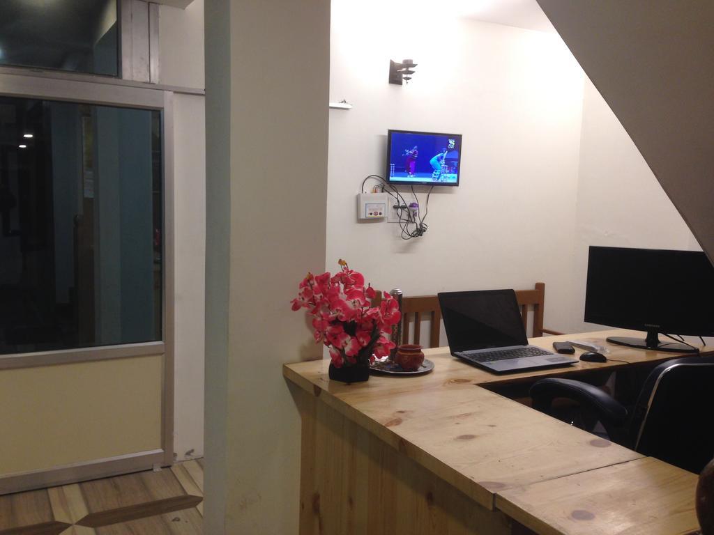 Akash Hills Hotel 马拉里 外观 照片